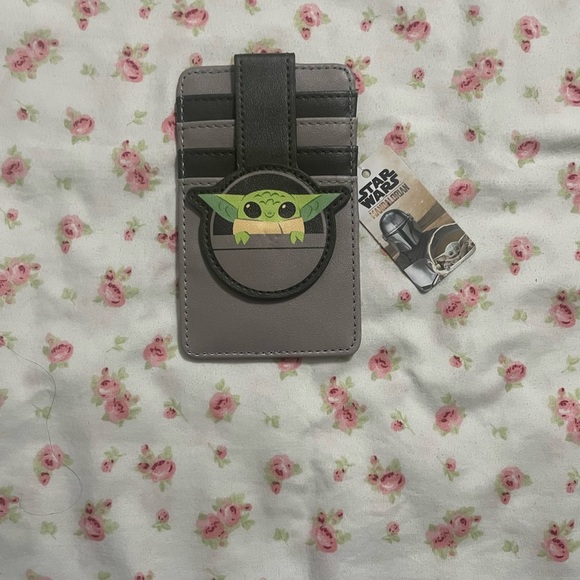 DISNEY STAR WARS GROGU CROSSBODY AND MATCHING CARDHOLDER SET - Picture 8 of 14